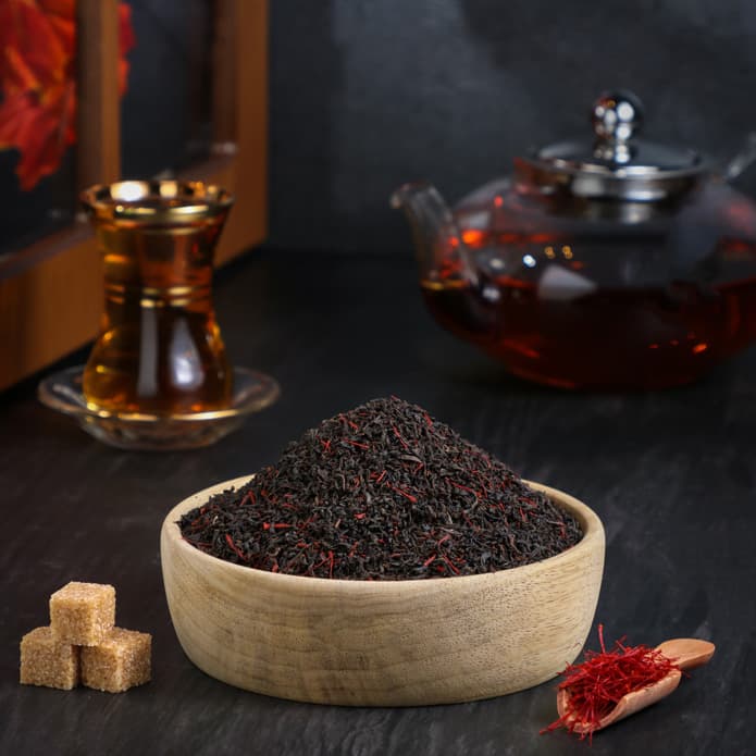 شاي أحمر بالزعفران بزورية