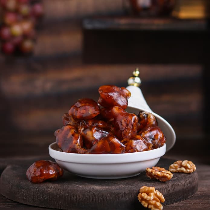 ملبن عنب بالجوز بزورية