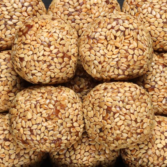 كرات التمر بالطحينية بزورية 2