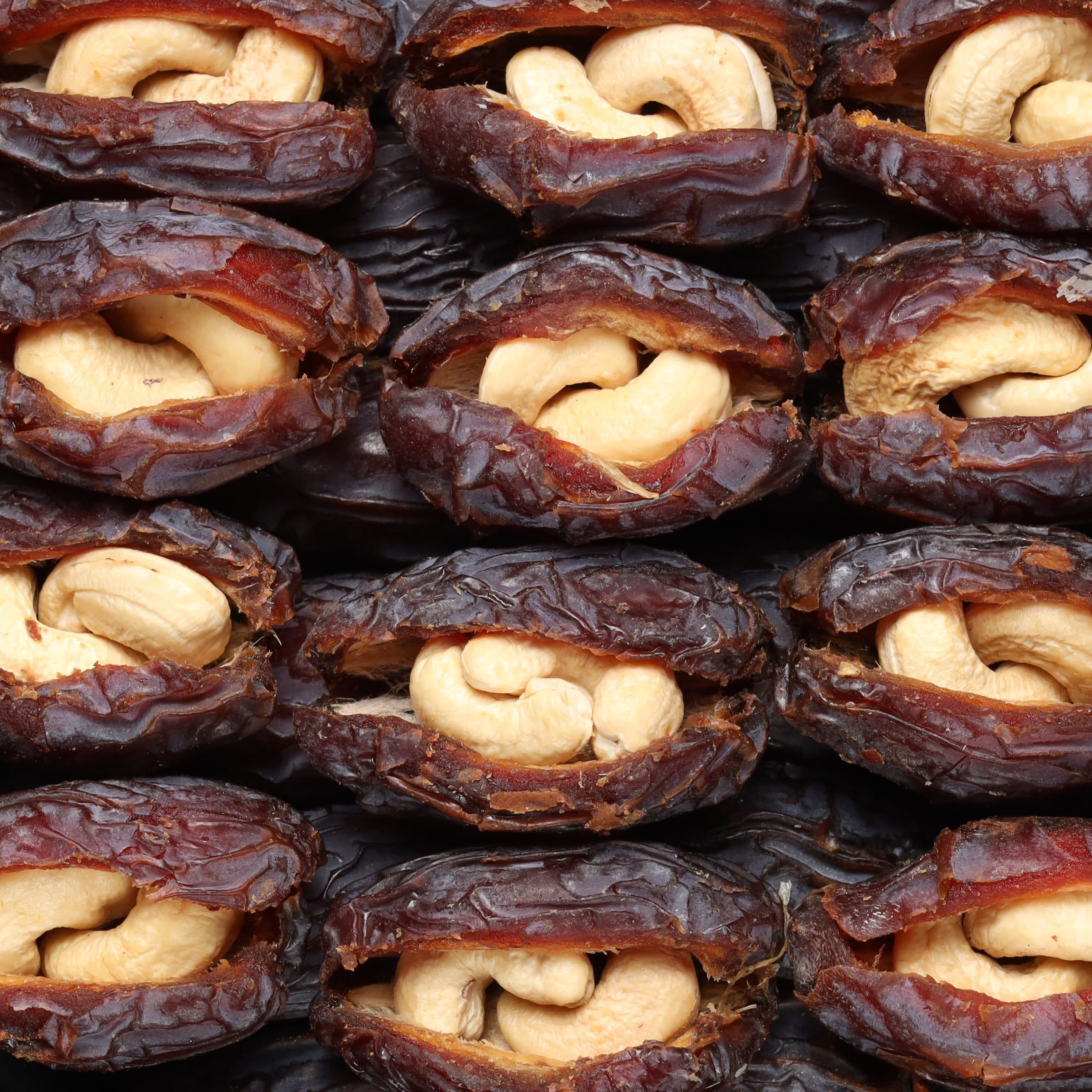 تمر محشي بالكاشو بزورية 2